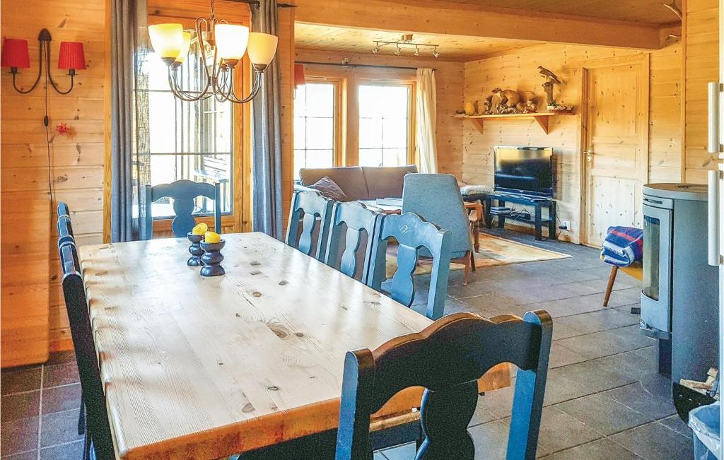Amazing Home In seral With 4 Bedrooms And Sauna photo 4