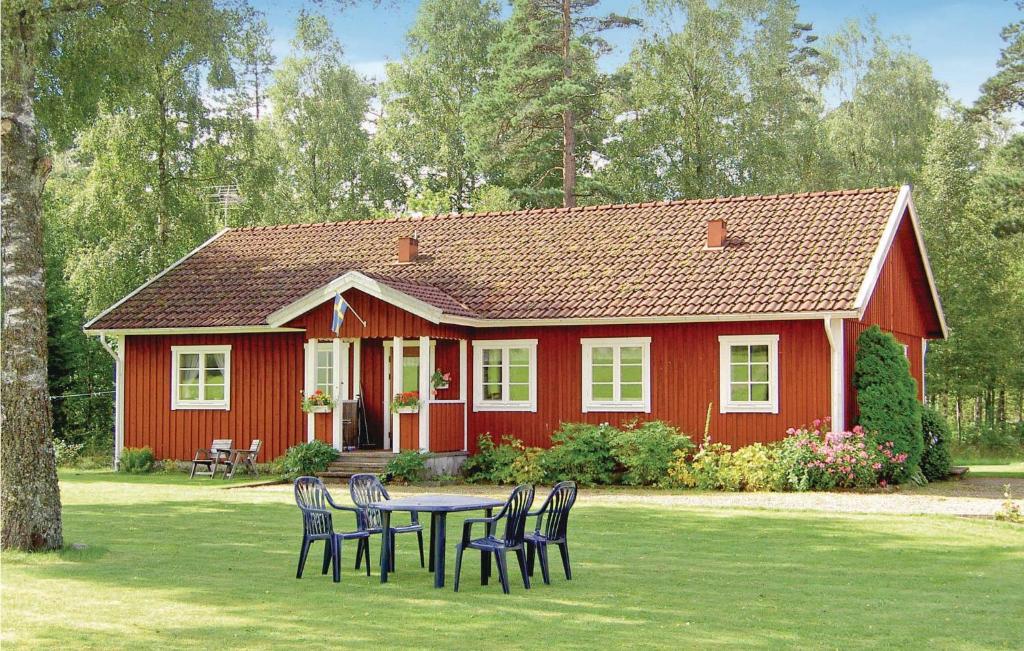 Nice Home In Torup With 4 Bedrooms And Wifi