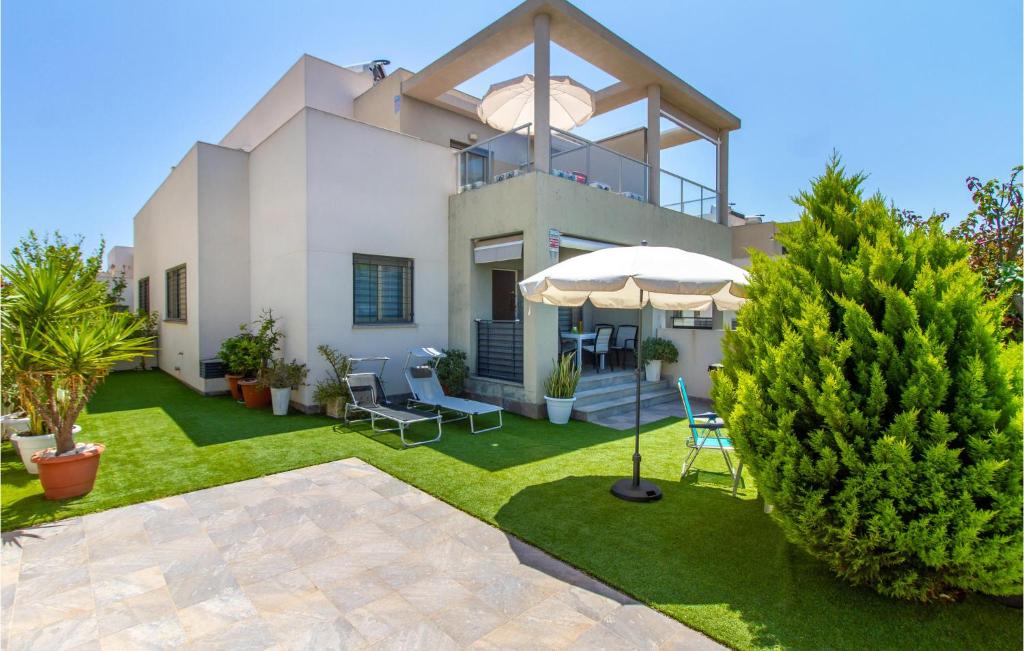 Stunning Home In Torrevieja With Outdoor Swimming Pool, 3 Bedrooms And Swimming Pool