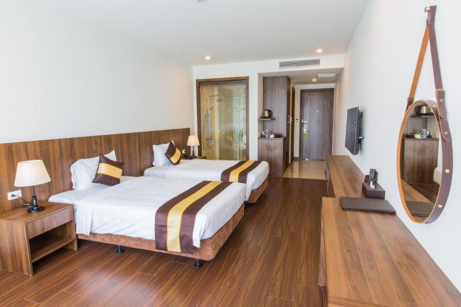 Sun Bay Tuan Chau Hotel