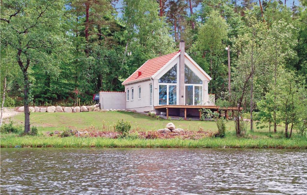 Nice Home In sljunga With 2 Bedrooms