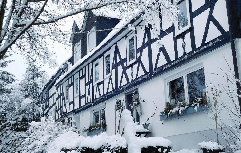 Awesome Apartment In Bad Berleburg-bergh, With 2 Bedrooms And Wifi photo 1