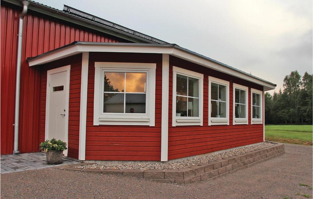 Beautiful Apartment In Habo With 2 Bedrooms And Wifi photo 3