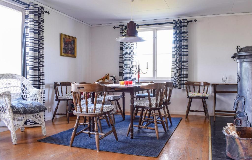 Awesome Apartment In Vetlanda With 2 Bedrooms, Sauna And Wifi photo 4