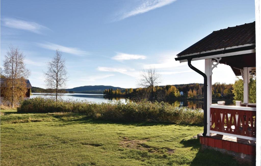 Awesome Home In Bograngen With 4 Bedrooms