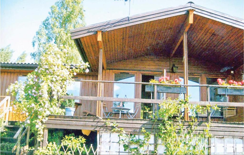 Awesome Home In Nvekvarn With 2 Bedrooms And Wifi photo 4