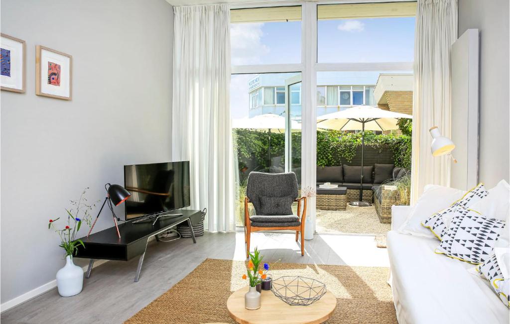Sandbanks photo 3