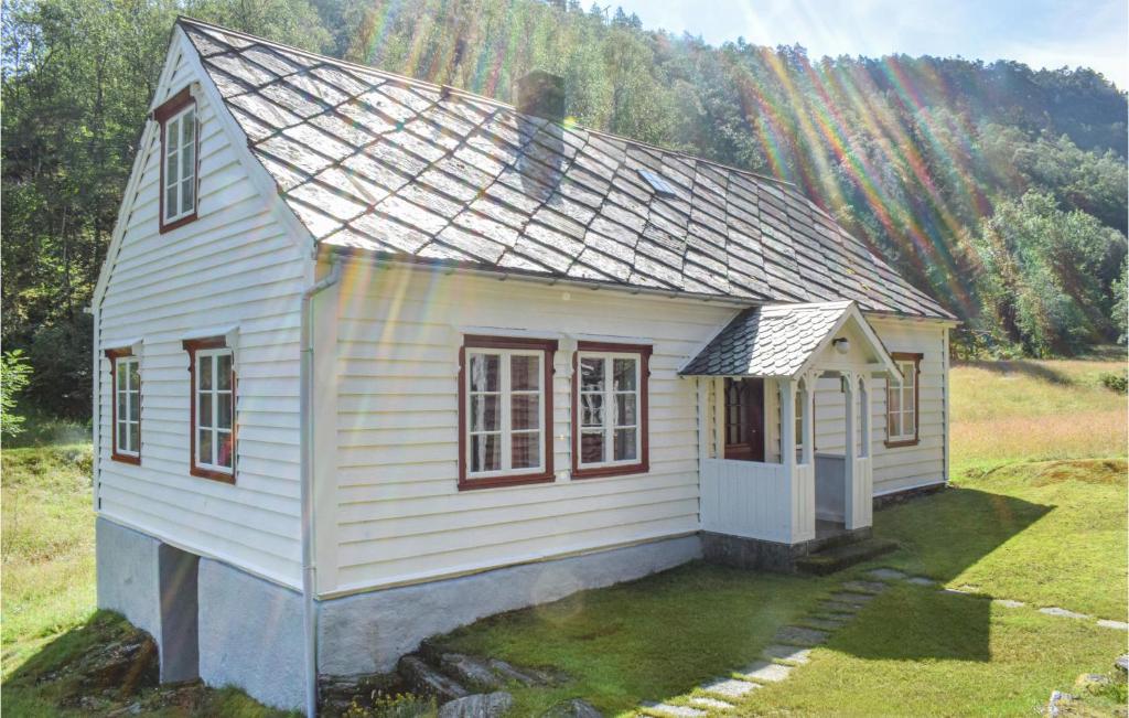 Stunning Home In Nordtveitgrend With 3 Bedrooms photo 2