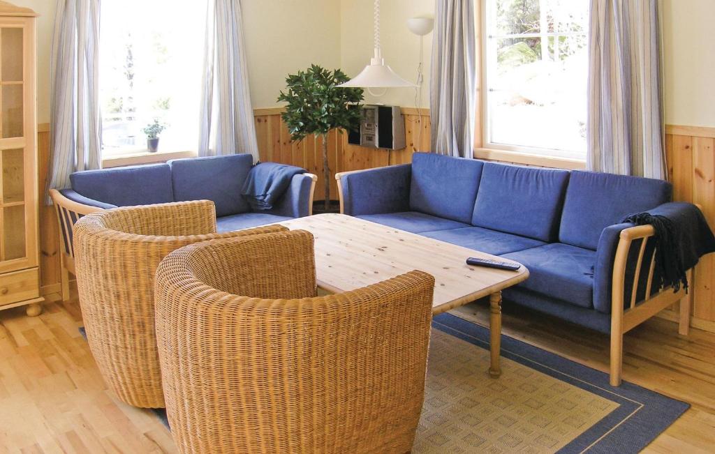 Beautiful Home In Fjllbacka With 4 Bedrooms And Sauna photo 4