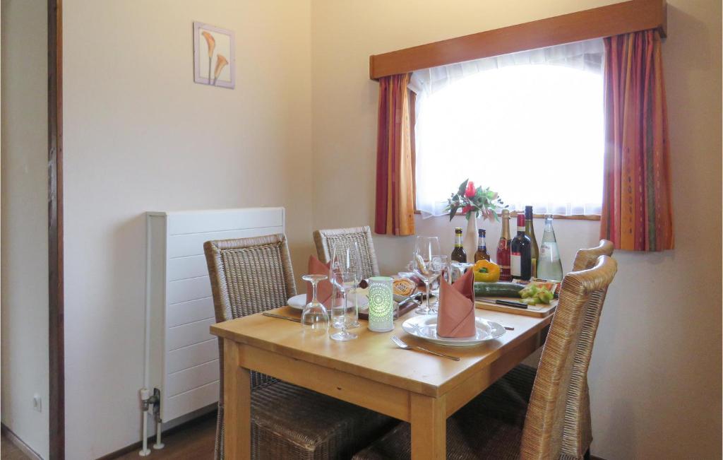 Nice Home In Gerolstein With 2 Bedrooms And Wifi photo 2