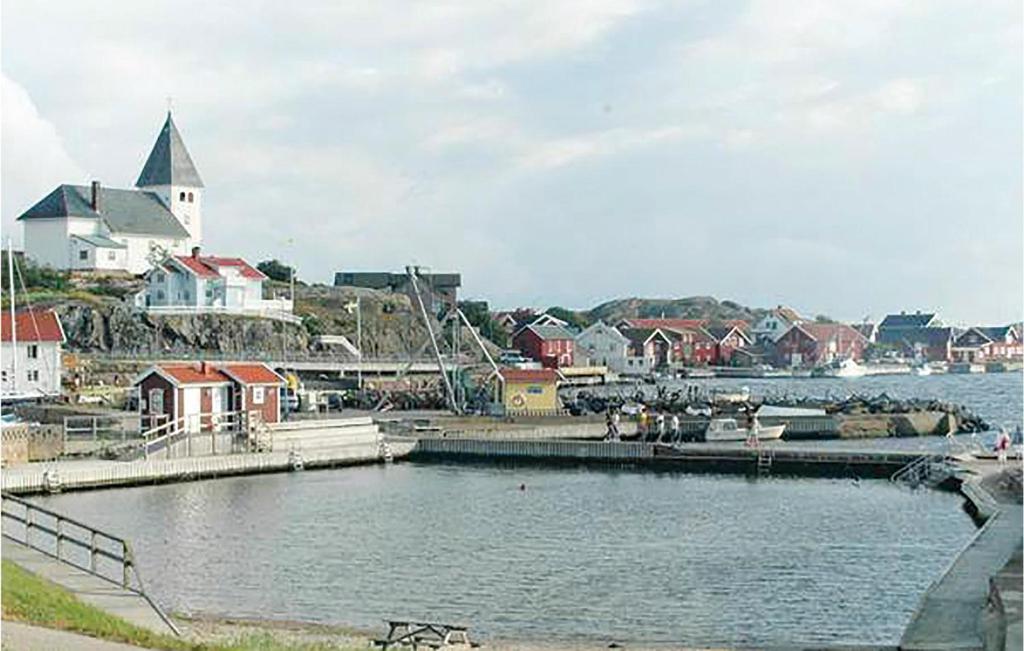 Beautiful Apartment In Skrhamn With 1 Bedrooms photo 4