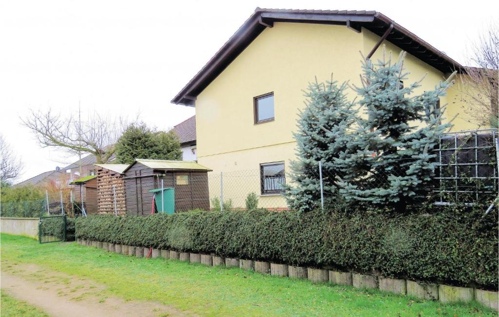 Beautiful Apartment In Brensbach Ot Wersau With 1 Bedrooms And Wifi photo 2