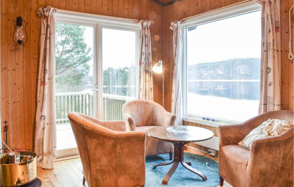 Nice Home In Eikelandsosen With 3 Bedrooms, Sauna And Wifi photo 2