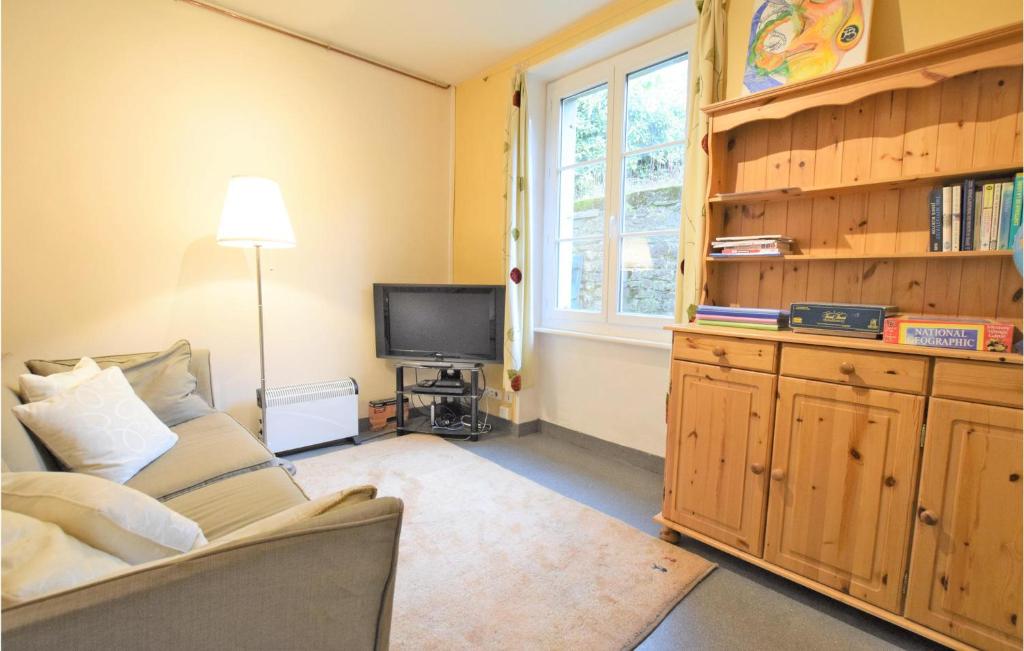 Amazing Home In Gavray With 3 Bedrooms And Wifi photo 2