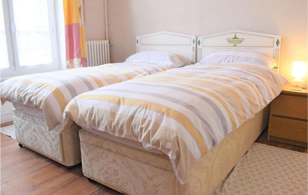Amazing Home In Gavray With 3 Bedrooms And Wifi photo 4