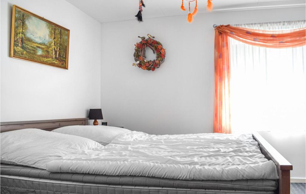 Stunning Apartment In Kolltveit With 1 Bedrooms And Wifi photo 4