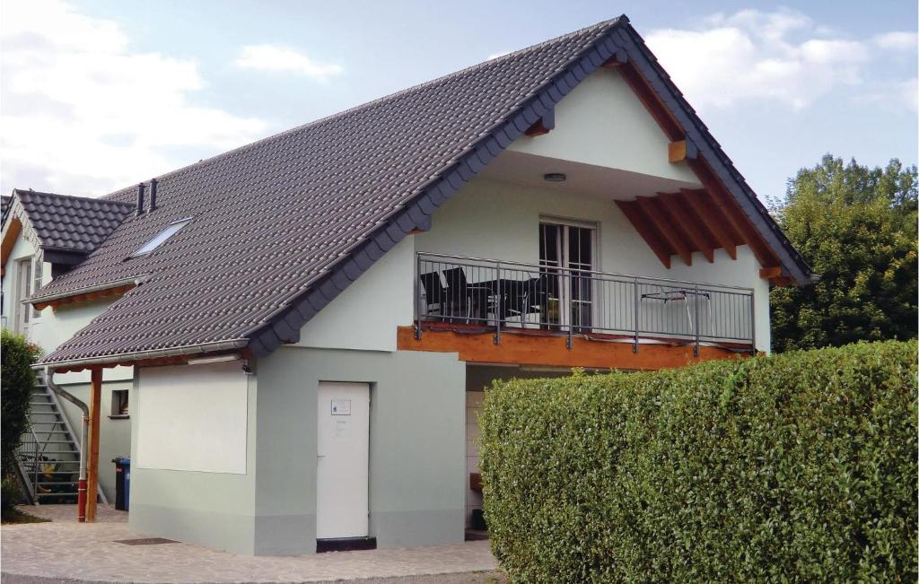 Amazing Apartment In Wallendorf-pont With 1 Bedrooms