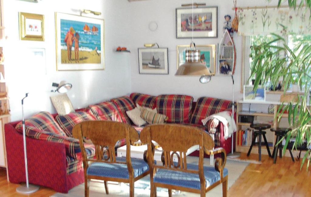 Nice Home In Nora With 4 Bedrooms And Sauna photo 4