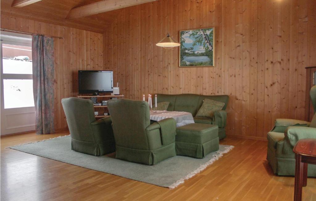 Beautiful Home In Vestsida With 3 Bedrooms And Wifi photo 4