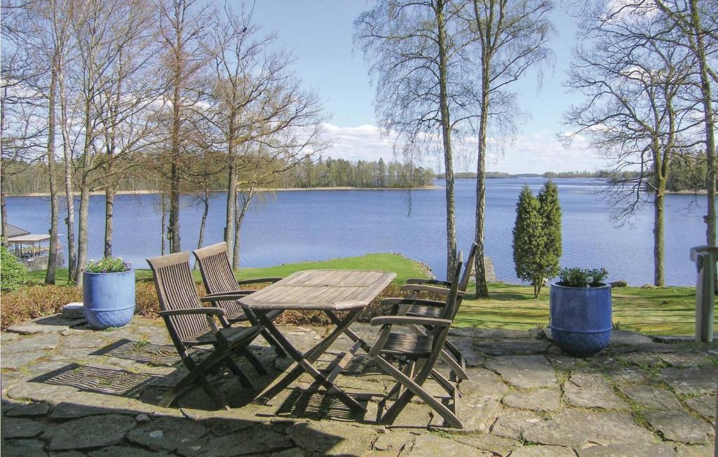 Nice Home In Unnaryd With 2 Bedrooms And Wifi