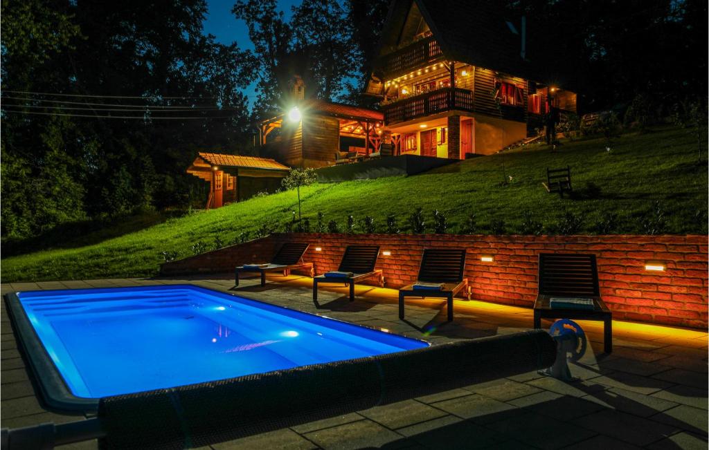 Nice Home In Stubicke Toplice With Wifi, Outdoor Swimming Pool And Jacuzzi photo 4