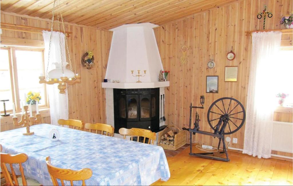 Beautiful Home In Hede With 3 Bedrooms And Sauna photo 2