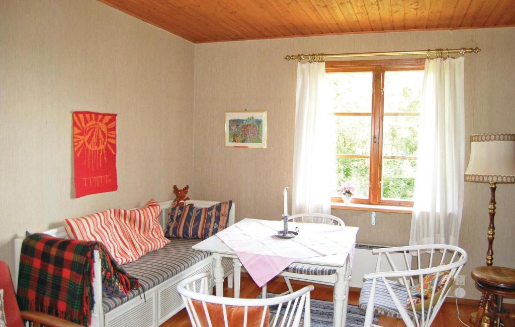 Awesome Home In Hamneda With 2 Bedrooms And Internet photo 2