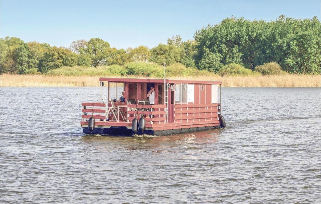 Nice Ship-boat In Radewege With 2 Bedrooms photo 3