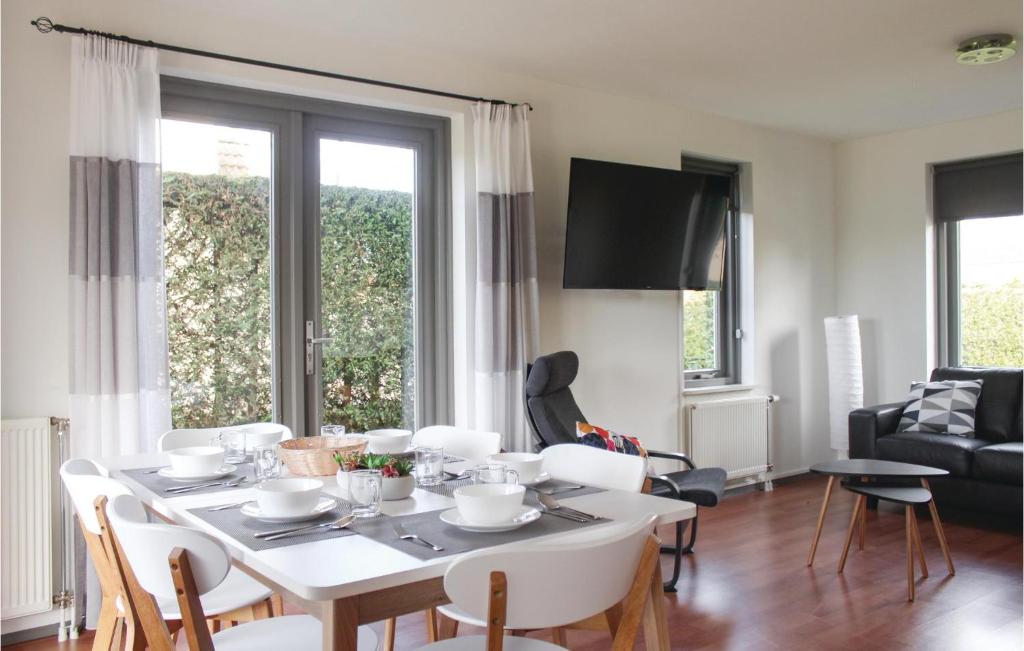 Nice Home In Wemeldinge With 3 Bedrooms And Wifi photo 4