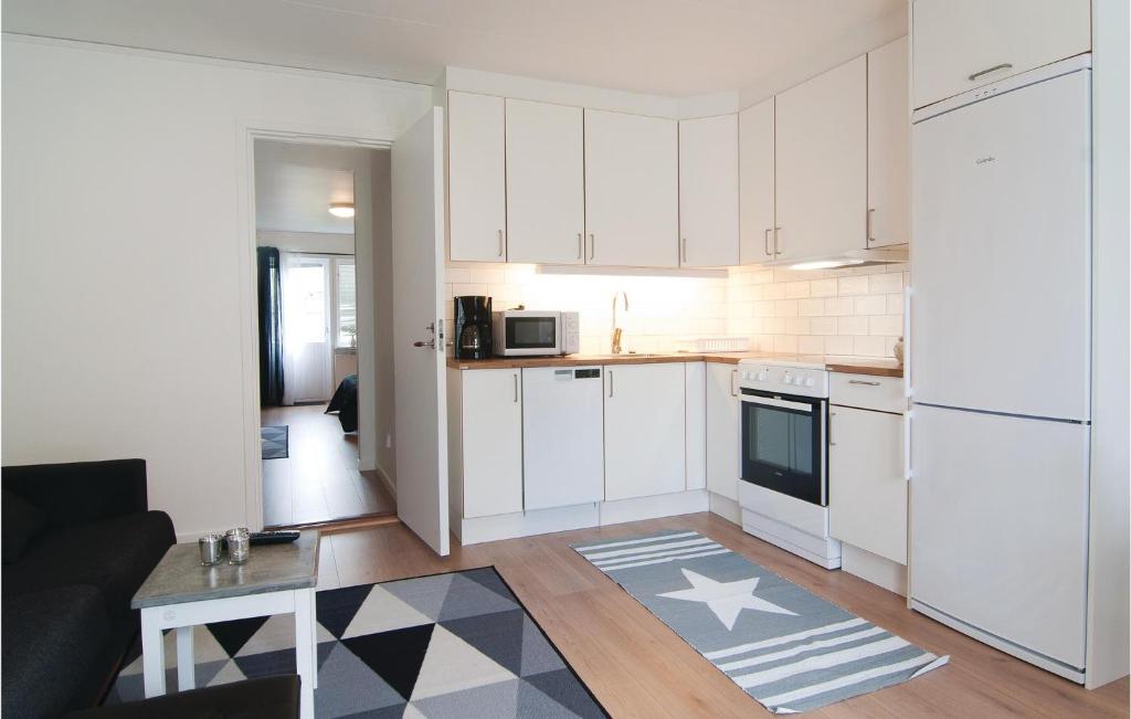 Beautiful Apartment In Gotlands Tofta With 1 Bedrooms photo 2