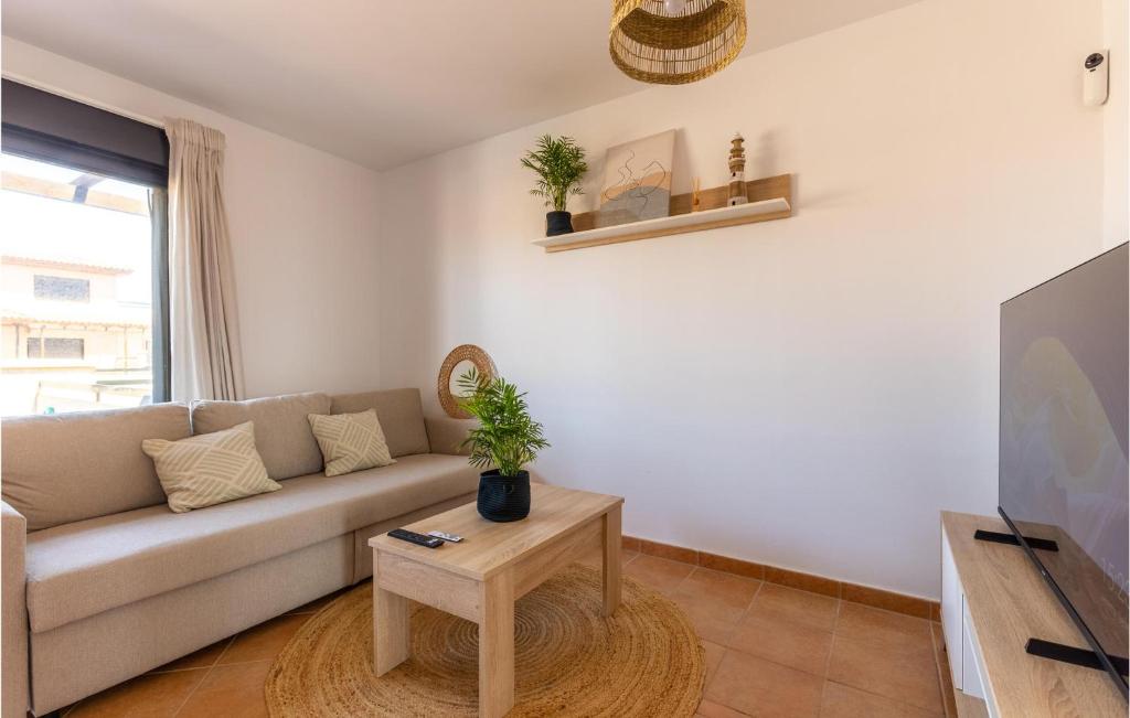 Stunning Home In La Oliva With Wifi, 2 Bedrooms And Swimming Pool photo 2