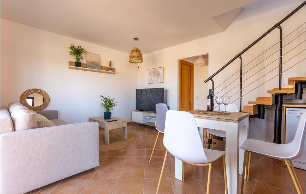 Stunning Home In La Oliva With Wifi, 2 Bedrooms And Swimming Pool photo 3