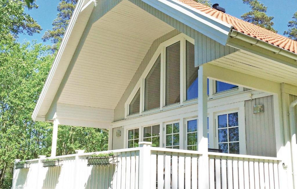 Stunning Home In Gnosj With 3 Bedrooms And Wifi