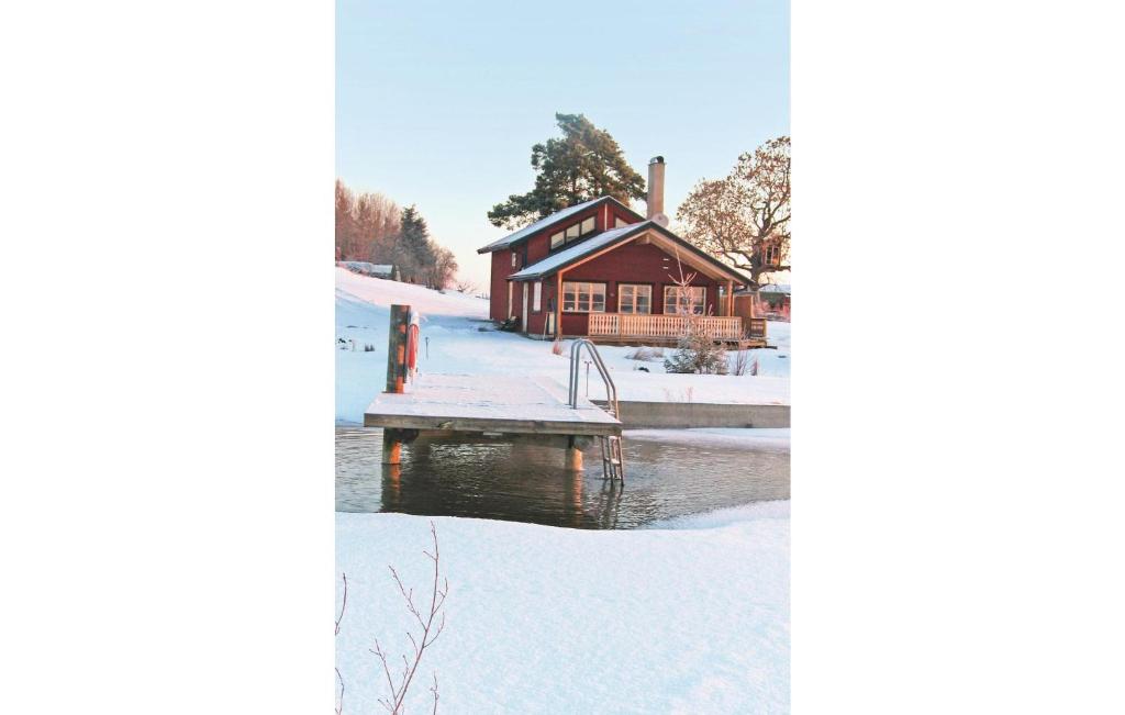 Amazing Home In Strngns With 2 Bedrooms And Sauna photo 2