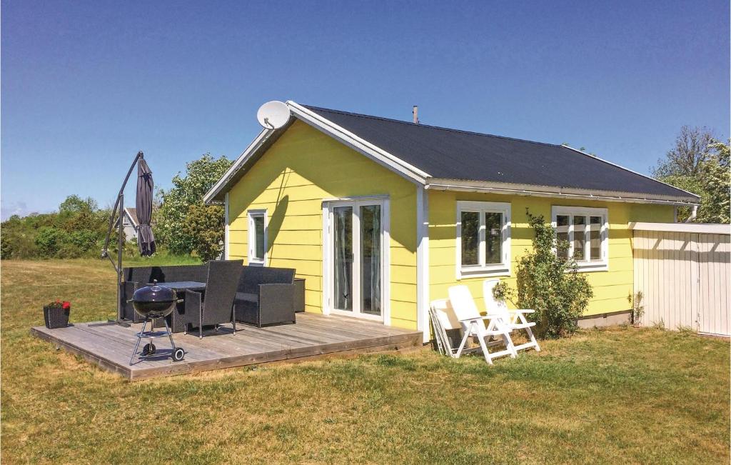 Awesome Home In Lttorp With 2 Bedrooms And Wifi