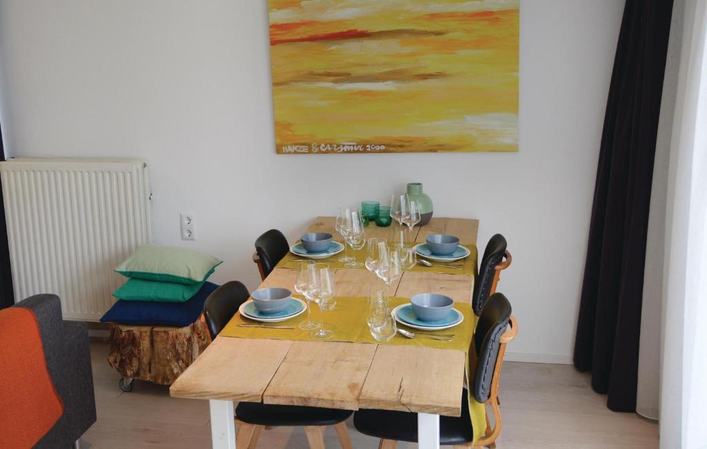 Stunning Home In Julianadorp With 2 Bedrooms And Wifi photo 3