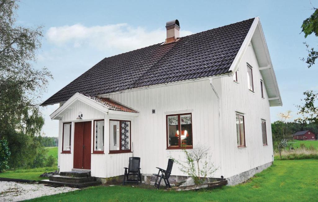 Awesome Home In Hedekas With 2 Bedrooms