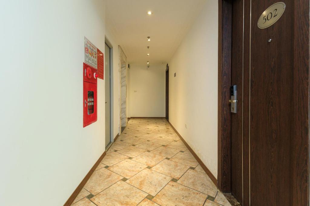 Yolo Wa Hotel