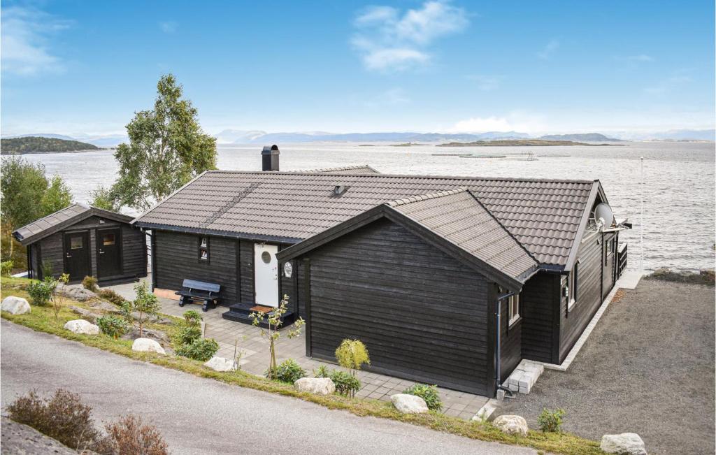 Stunning Home In Nedstrand With 3 Bedrooms, Sauna And Wifi