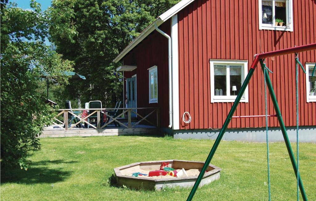 Nice Home In Vrigstad With 2 Bedrooms And Wifi photo 3