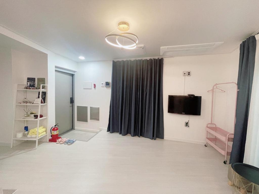 Petit House photo 1