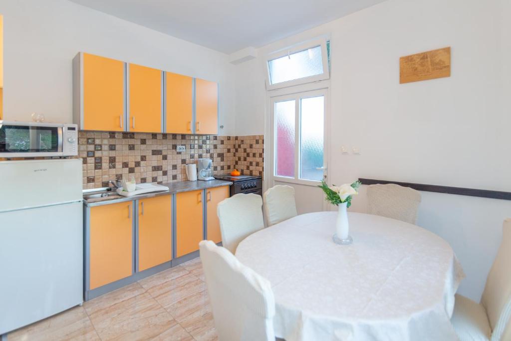 APARTMENT MIĆI, Kamenmost - Makarska photo 3
