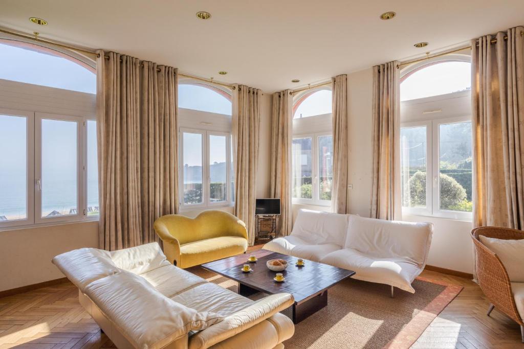 L'Ambassadeur - Magnifique appartement dans l'ancien hôtel Ar Vro photo 1