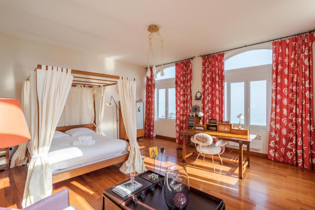 L'Ambassadeur - Magnifique appartement dans l'ancien hôtel Ar Vro photo 4