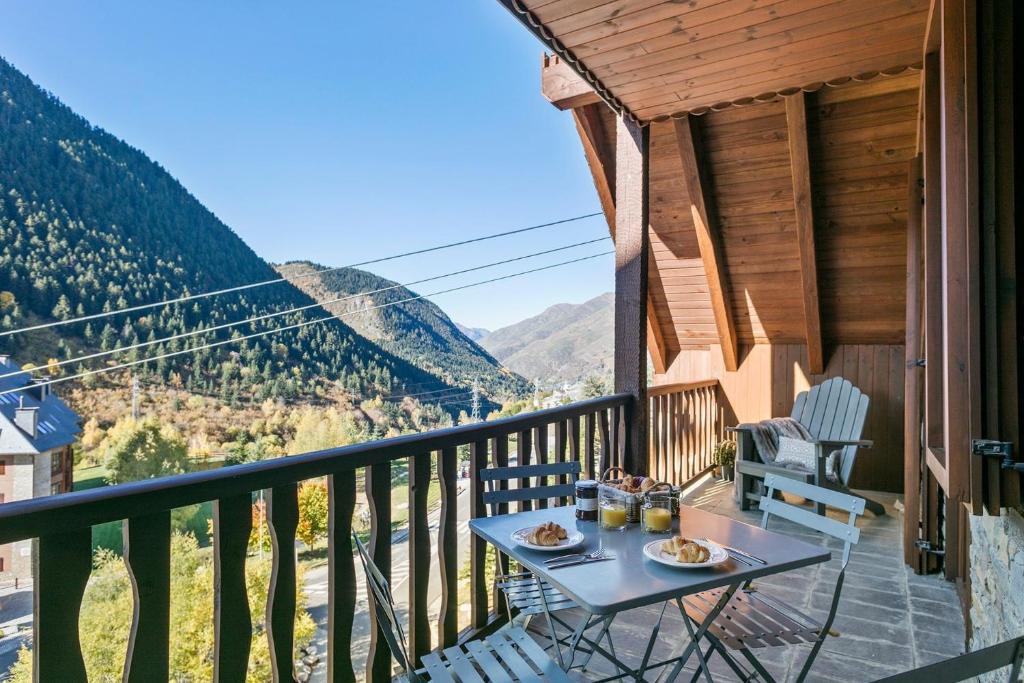 Luderna - Apartamento con terraza Bonaigua D8 Bordius