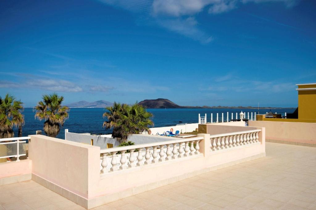 Villa Tamarindos by Villa Plus photo 2