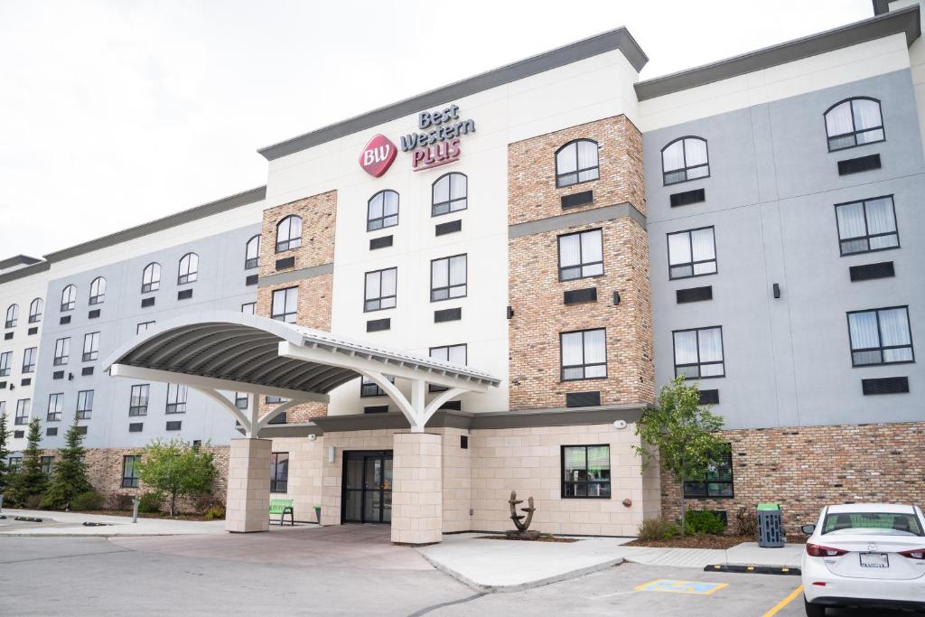 Best Western Plus Airdrie Gateway photo 1