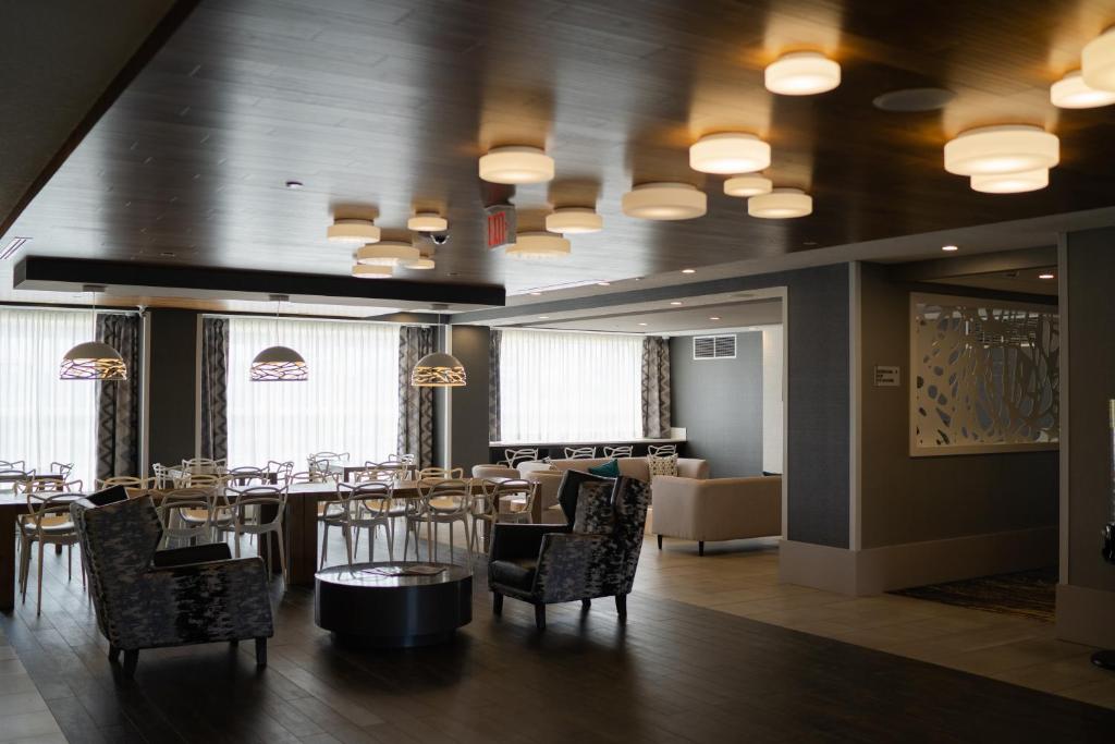 Best Western Plus Airdrie Gateway photo 4