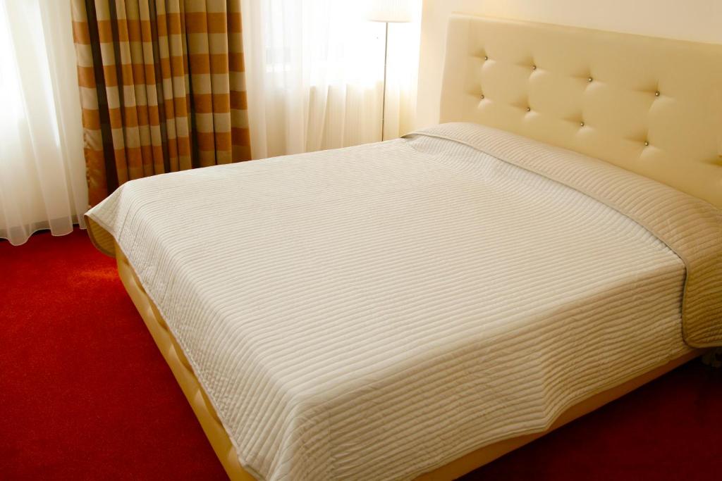 Двухместный (Стандартный двухместный номер с 1 кроватью), Capitol Hotel