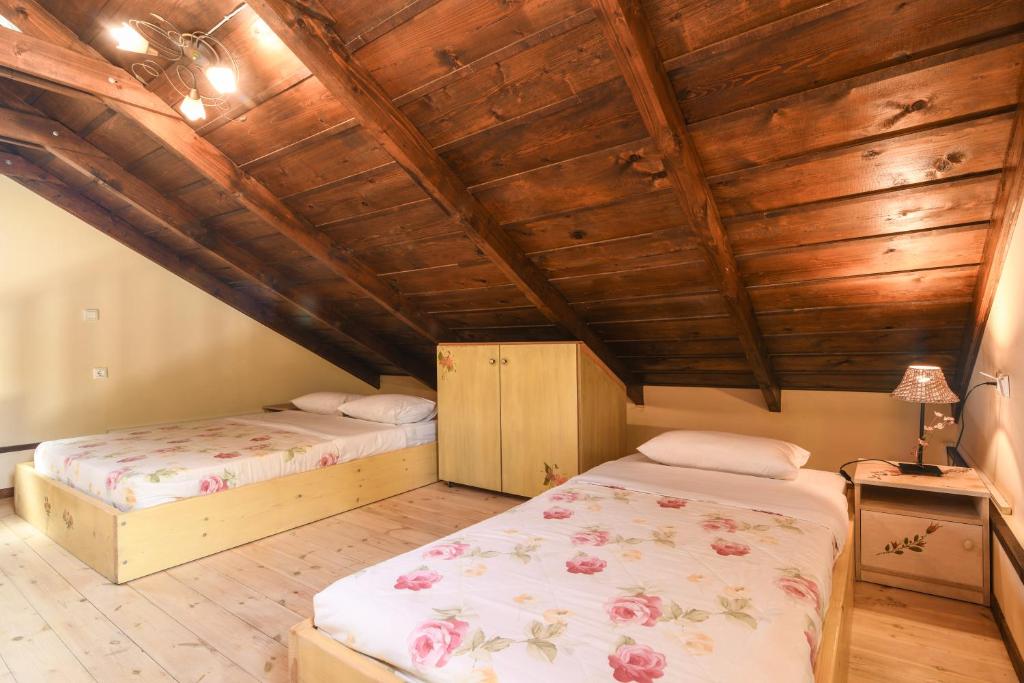 Therianos Traditional Villas photo 4